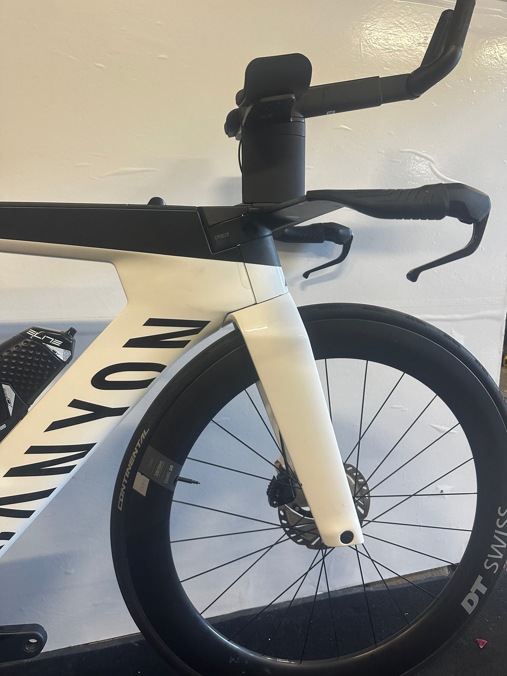 Canyon Speedmax CF SLX8 Di2