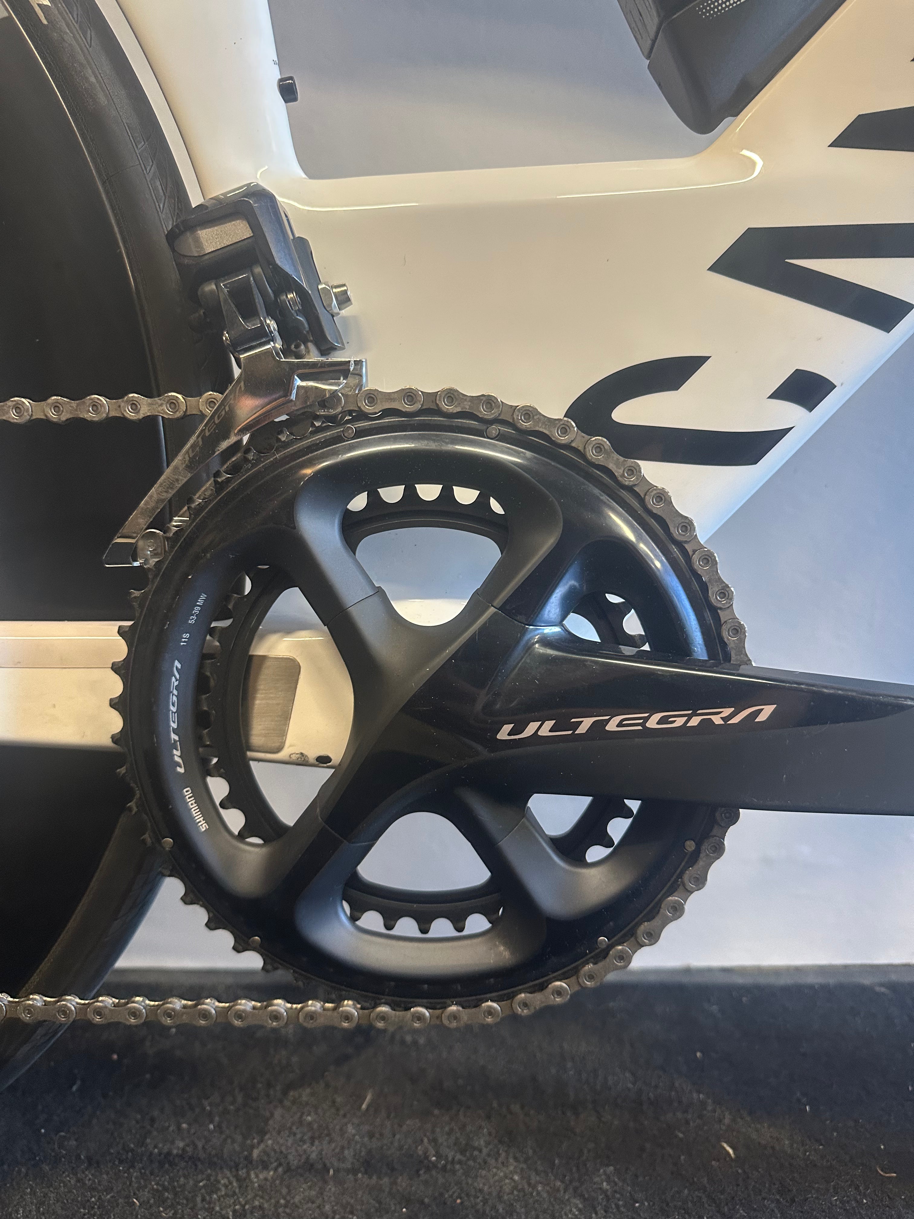 Canyon Speedmax CF SLX8 Di2
